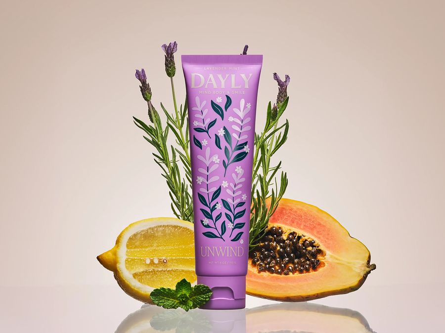 DAYLY UNWIND lavender mint toothpaste with lavender, lemon and papaya